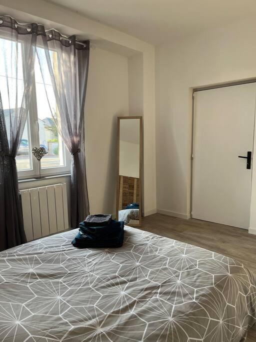 Appartement Centre De Guécélard エクステリア 写真